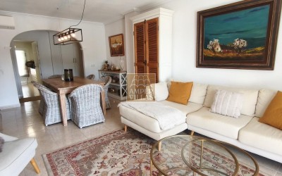 Lovely ground floor apartment with a large terrace.